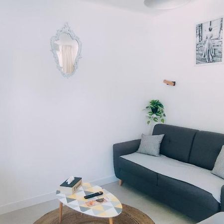 Apartament Le Studio Des Tours - Parking Arles Zewnętrze zdjęcie
