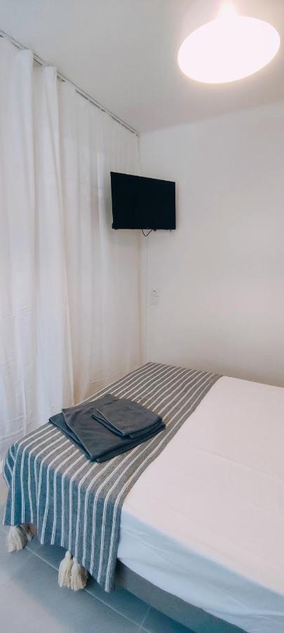 Apartament Le Studio Des Tours - Parking Arles Zewnętrze zdjęcie